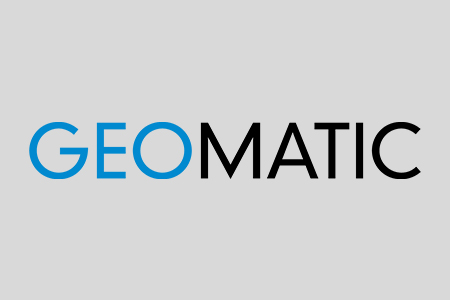 Geomatic logo i sort og blå
